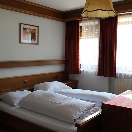 ペルカ Haus Peskoller Bed & Breakfast エクステリア 写真